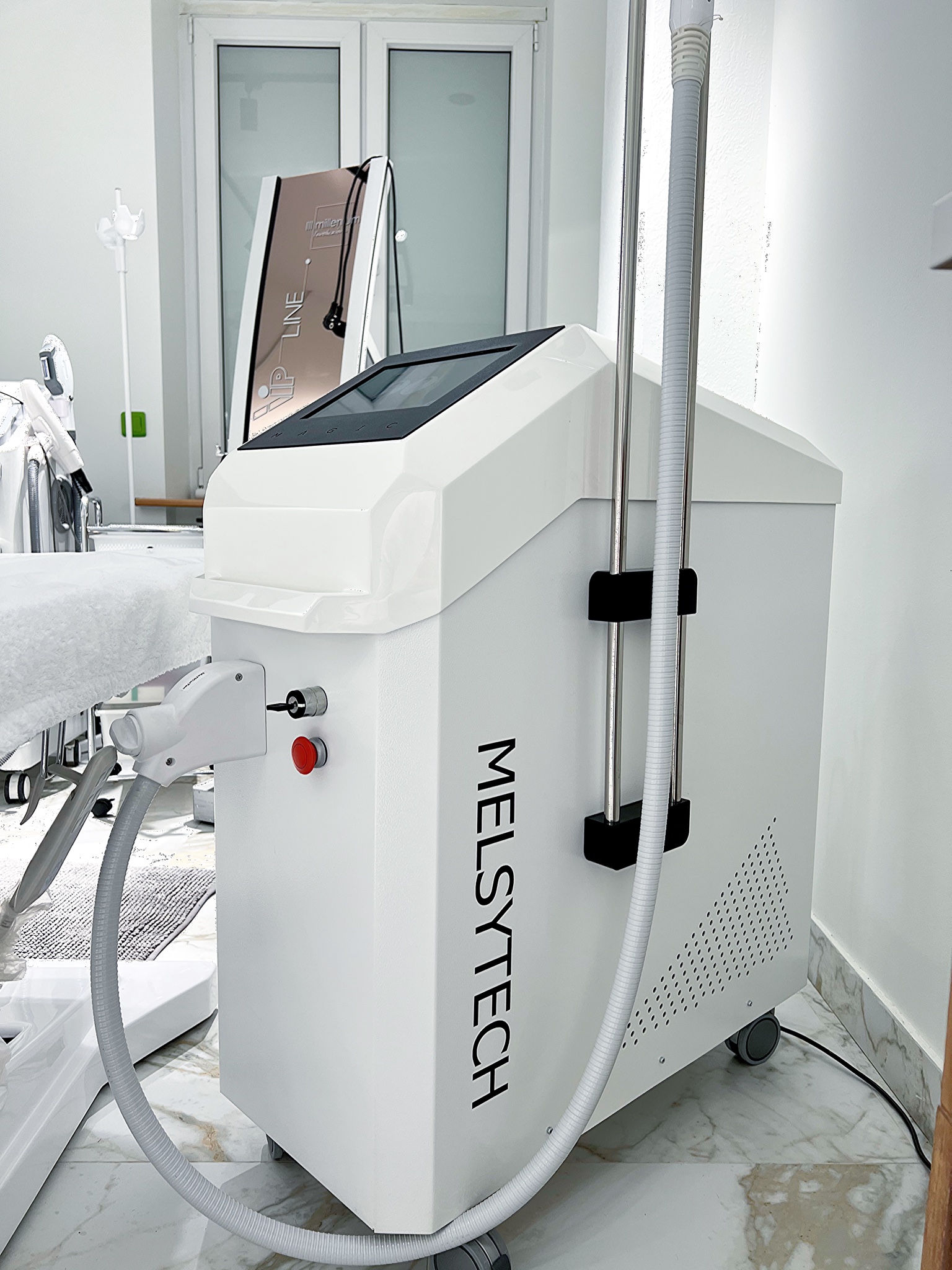 Лазер Magic One 4000 Melsytech — эпиляция в студии Мусаевы PROFI, Балашов